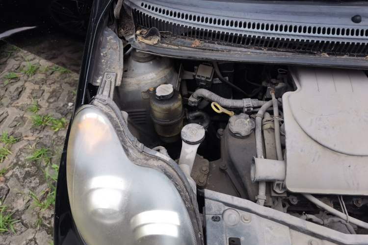 Used BYD F0 2012 1.0L XuanKu Trim Engine Bay Right