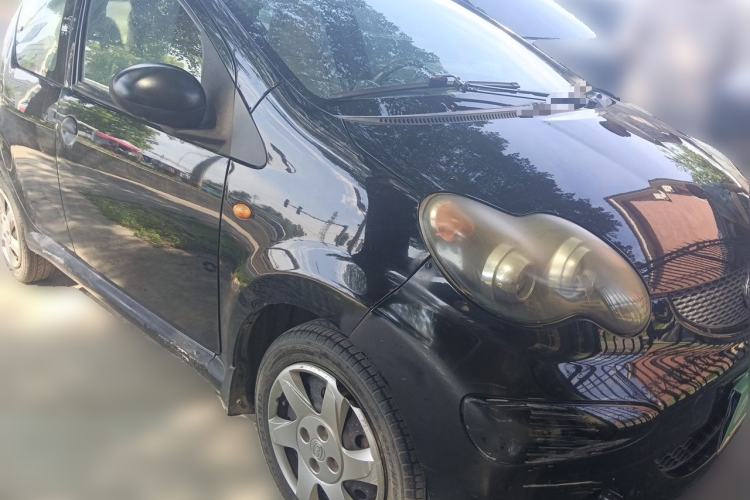 Used BYD F0 2012 1.0L XuanKu Trim Front Right 45 Deg