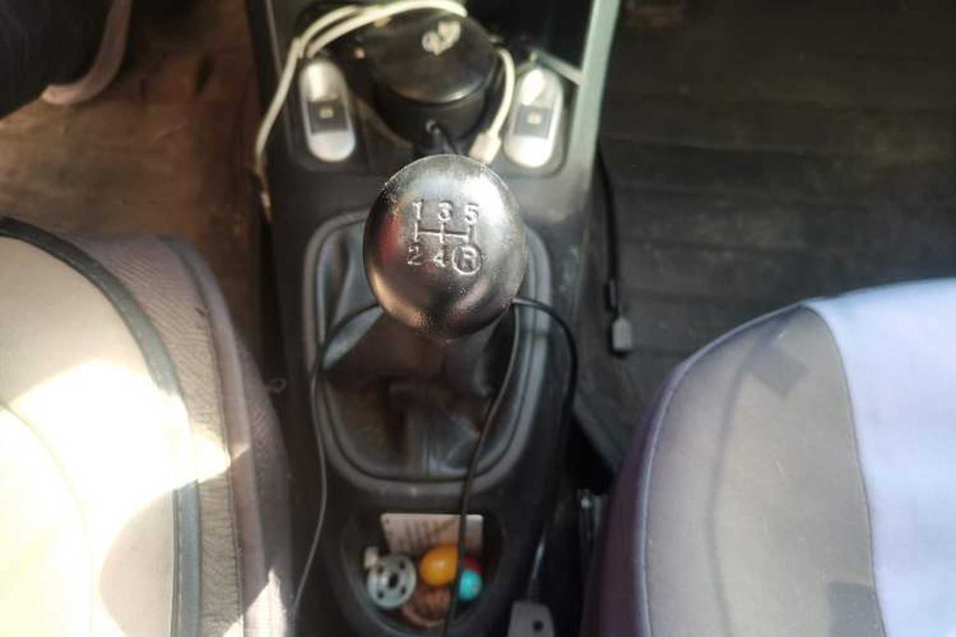 Used BYD F0 2012 1.0L XuanKu Trim Gear Lever