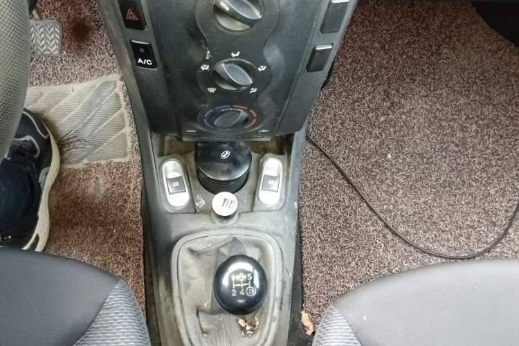 Used BYD F0 2012 1.0L Joyful Cool Model Gear Lever