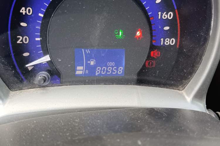 Used BYD F0 2012 1.0L Joyful Cool Model Odometer Close Up