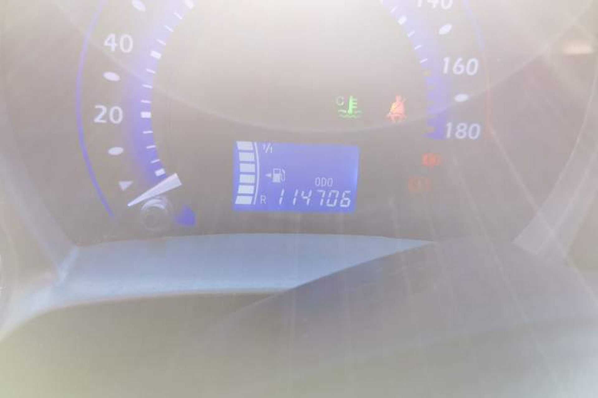 Used BYD F0 2012 1.0L XuanKu Trim Odometer Close Up