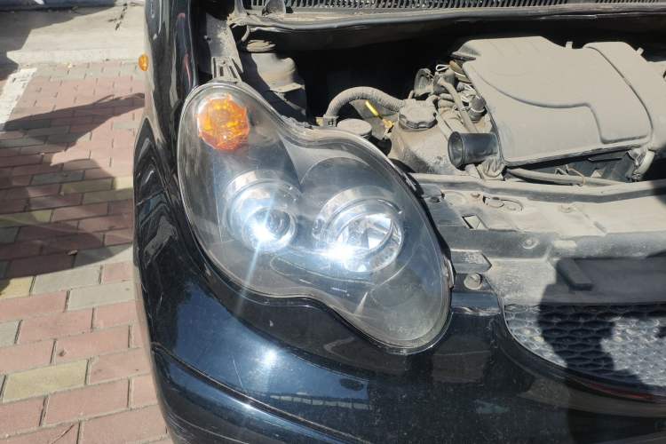 Used BYD F0 2012 1.0L XuanKu Trim Right Front Headlight