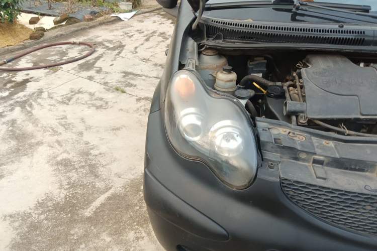 Used BYD F0 2012 1.0L XuanKu Trim Right Front Headlight