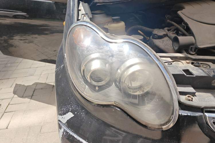 Used BYD F0 2012 1.0L Joyful Cool Model Right Front Headlight