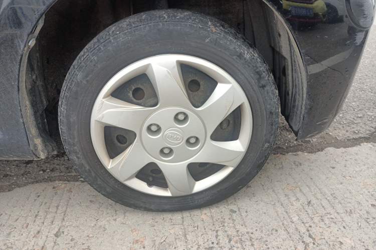 Used BYD F0 2012 1.0L XuanKu Trim Right Front Wheel Hub