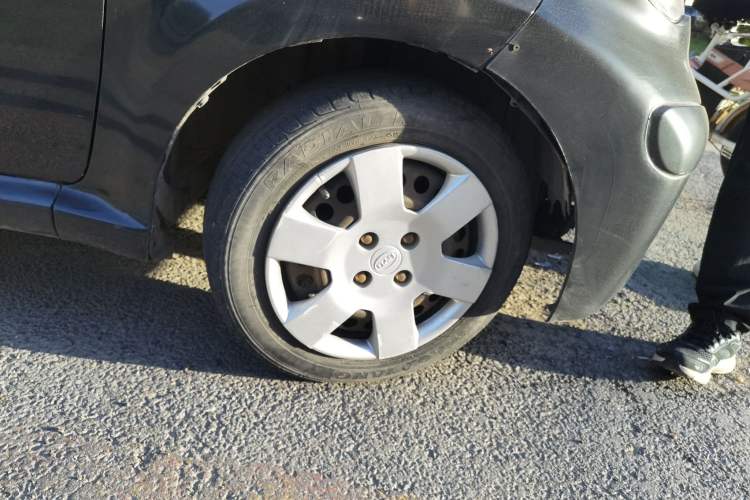 Used BYD F0 2012 1.0L XuanKu Trim Right Front Wheel Hub