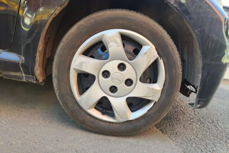 Used BYD F0 2012 1.0L XuanKu Trim Right Front Wheel Hub
