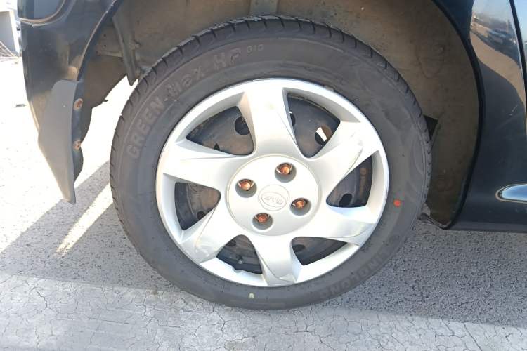 Used BYD F0 2012 1.0L Joyful Cool Model Right Rear Wheel Hub