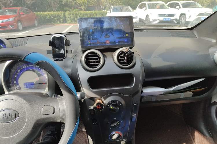 Used BYD F0 2012 1.0L Joyful Cool Model Audio And AC Panel