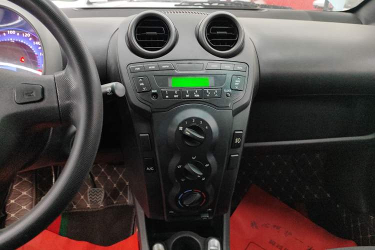 Used BYD F0 2012 1.0L Joyful Cool Model Audio And AC Panel