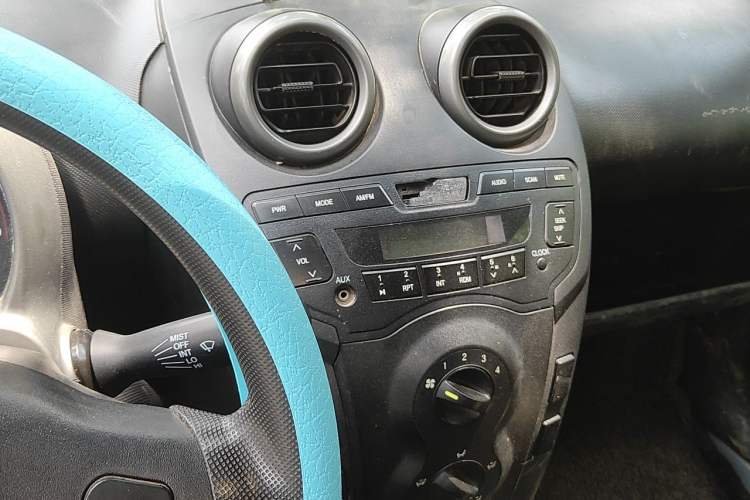 Used BYD F0 2012 1.0L XuanKu Trim Audio And AC Panel