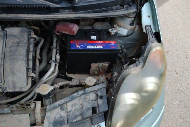 Used BYD F0 2012 1.0L Joyful Cool Model Engine Bay Left