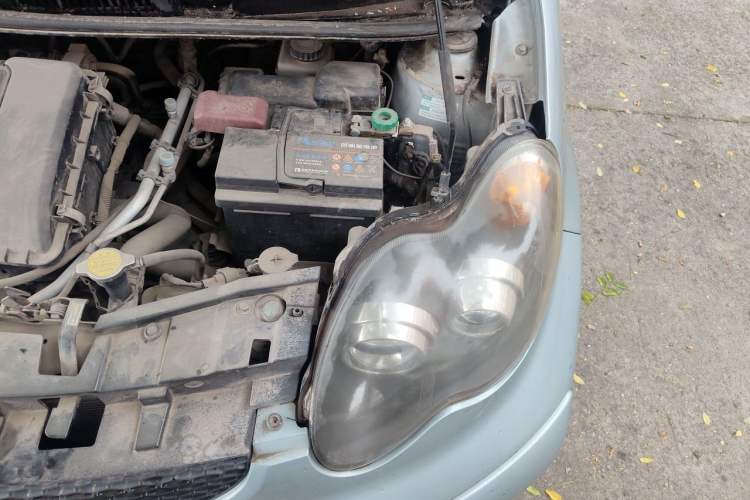 Used BYD F0 2012 1.0L Joyful Cool Model Engine Bay Left