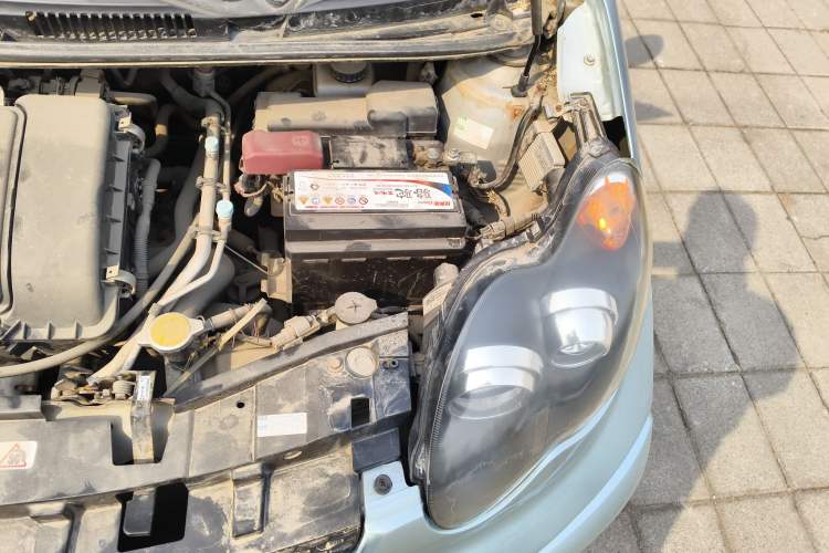 Used BYD F0 2012 1.0L Joyful Cool Model Engine Bay Left