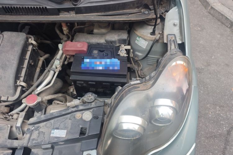 Used BYD F0 2012 1.0L Joyful Cool Model Engine Bay Left