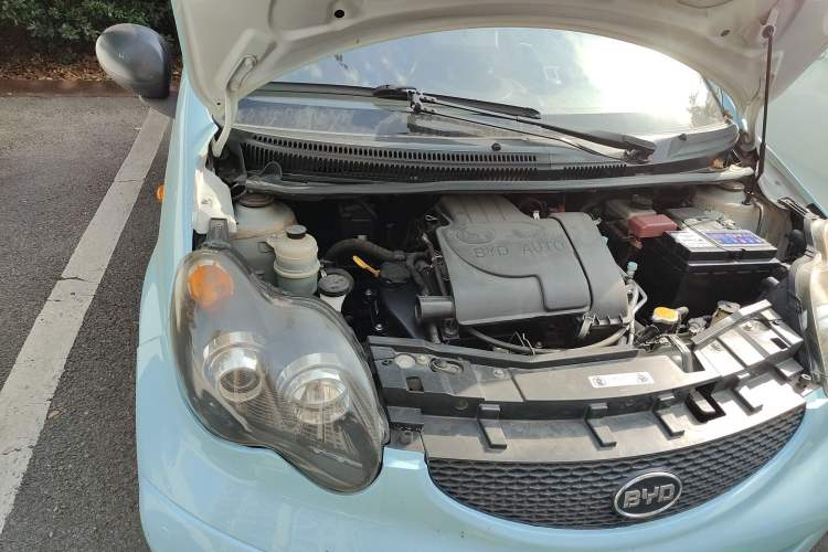 Used BYD F0 2012 1.0L Joyful Cool Model Engine Bay Right