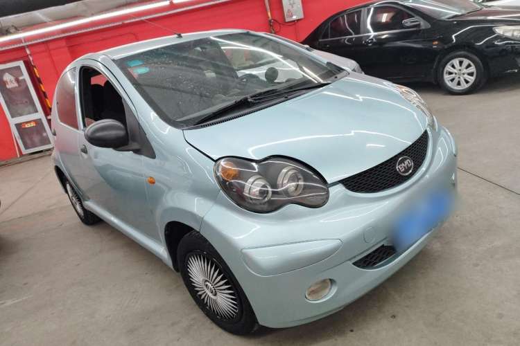 Used BYD F0 2012 1.0L Joyful Cool Model Front Right 45 Deg