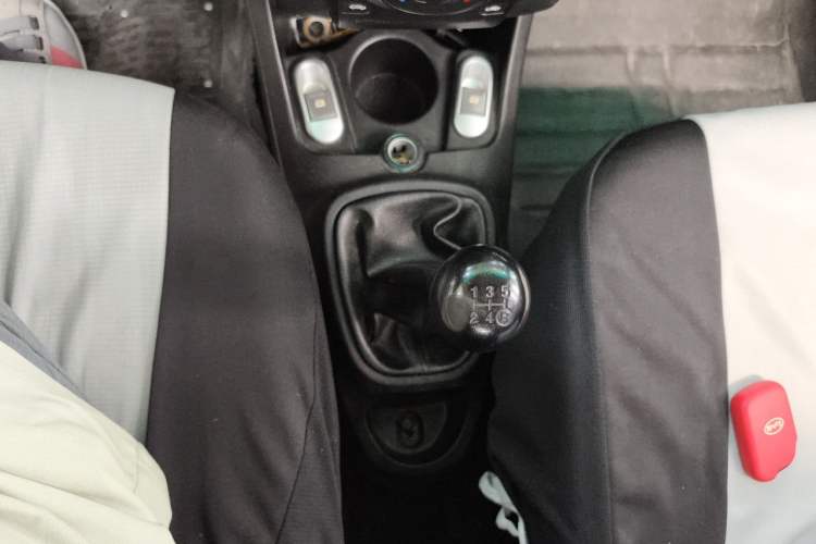 Used BYD F0 2012 1.0L Joyful Cool Model Gear Lever