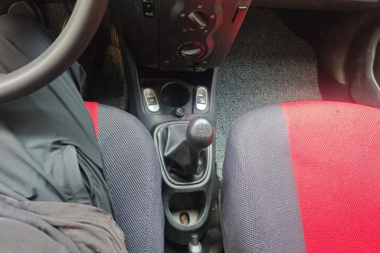 Used BYD F0 2012 1.0L Joyful Cool Model Gear Lever