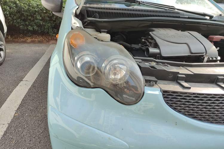 Used BYD F0 2012 1.0L Joyful Cool Model Right Front Headlight