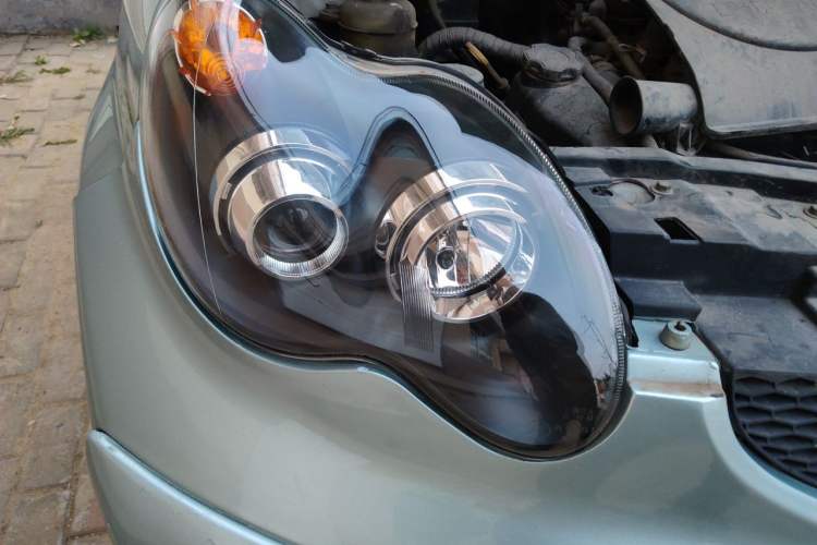 Used BYD F0 2012 1.0L Joyful Cool Model Right Front Headlight