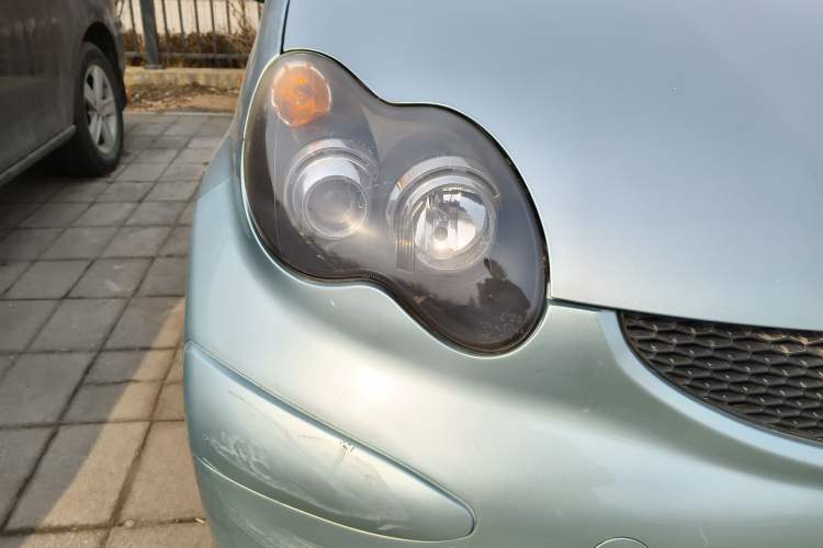Used BYD F0 2012 1.0L Joyful Cool Model Right Front Headlight