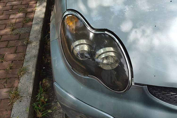 Used BYD F0 2012 1.0L XuanKu Trim Right Front Headlight