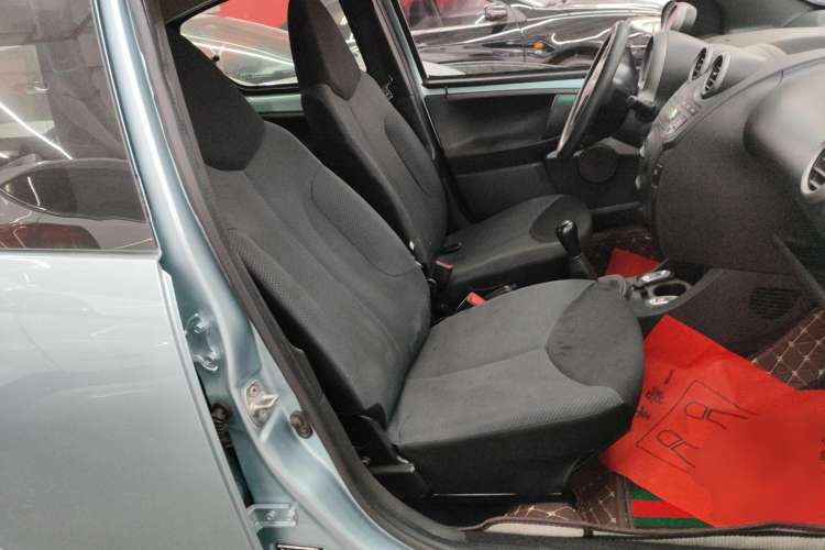 Used BYD F0 2012 1.0L Joyful Cool Model Right Front Seat