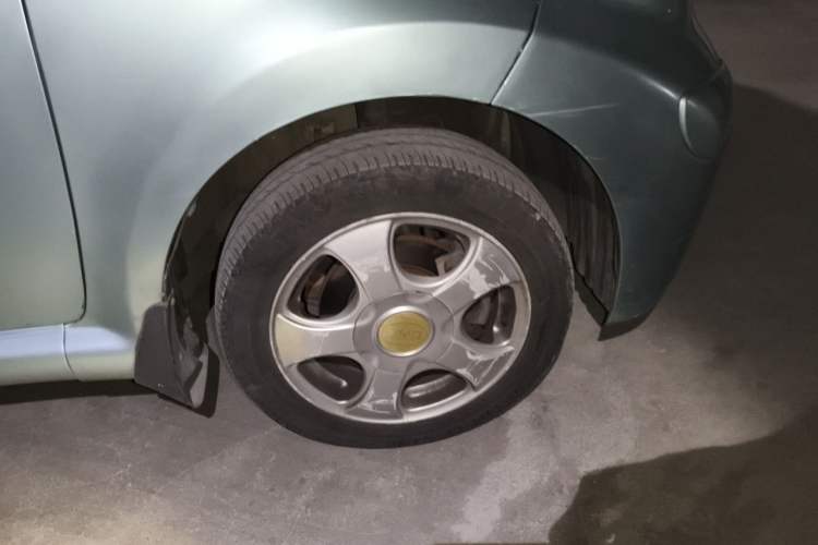 Used BYD F0 2012 1.0L XuanKu Trim Right Front Wheel Hub