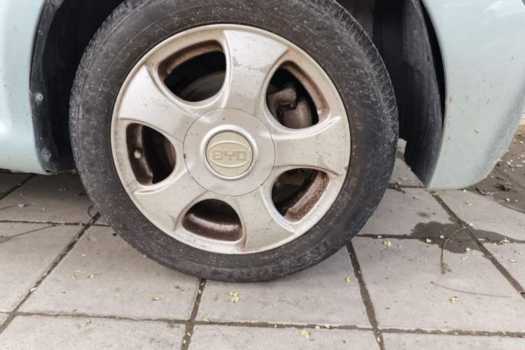 Used BYD F0 2012 1.0L Joyful Cool Model Right Front Wheel Hub