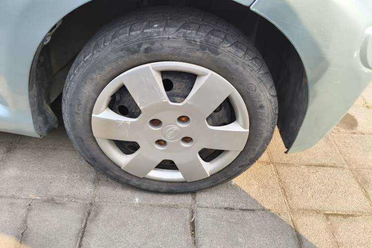 Used BYD F0 2012 1.0L Joyful Cool Model Right Front Wheel Hub