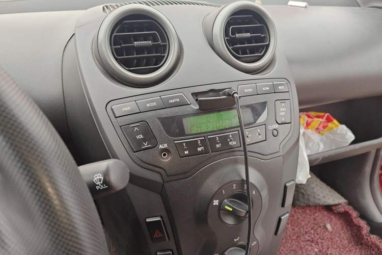 Used BYD F0 2012 1.0L XuanKu Trim Audio And AC Panel