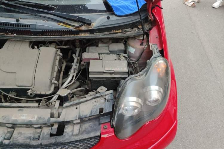 Used BYD F0 2012 1.0L Joyful Cool Model Engine Bay Left