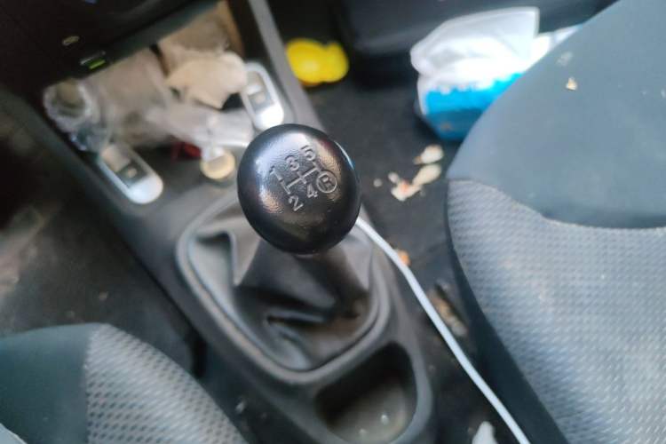 Used BYD F0 2012 1.0L Joyful Cool Model Gear Lever