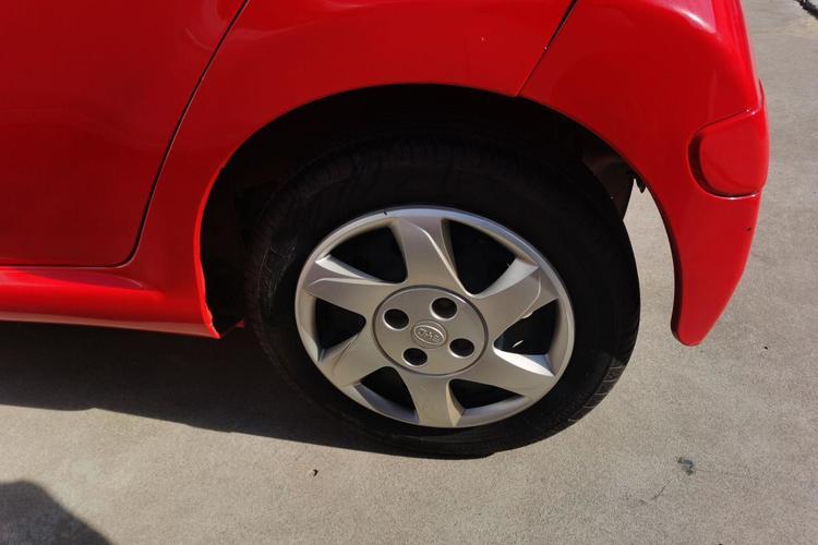 Used BYD F0 2012 1.0L XuanKu Trim Left Rear Wheel Hub