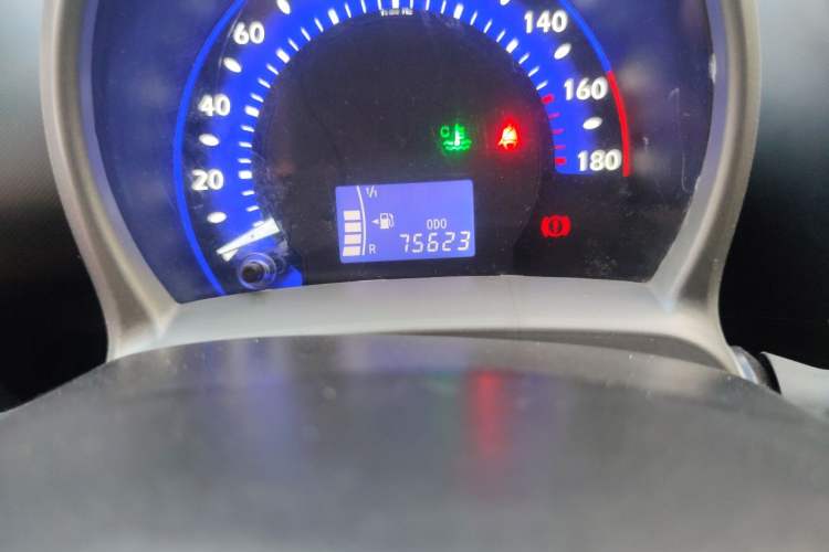 Used BYD F0 2012 1.0L Joyful Cool Model Odometer Close Up