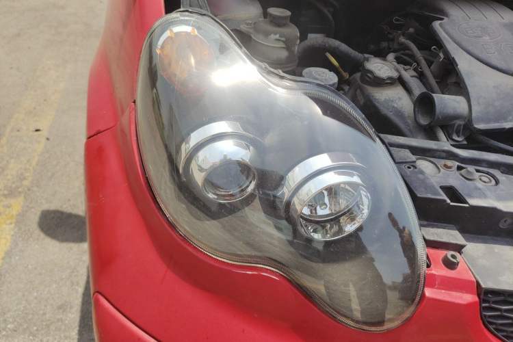 Used BYD F0 2012 1.0L XuanKu Trim Right Front Headlight