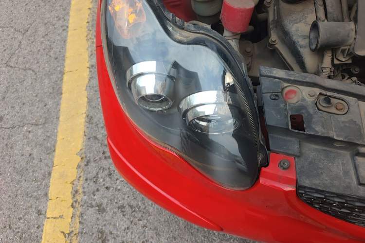 Used BYD F0 2012 1.0L XuanKu Trim Right Front Headlight