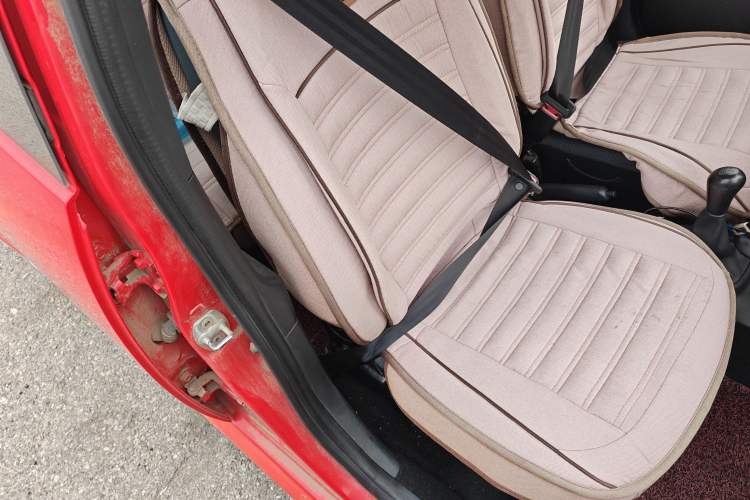 Used BYD F0 2012 1.0L XuanKu Trim Right Front Seat