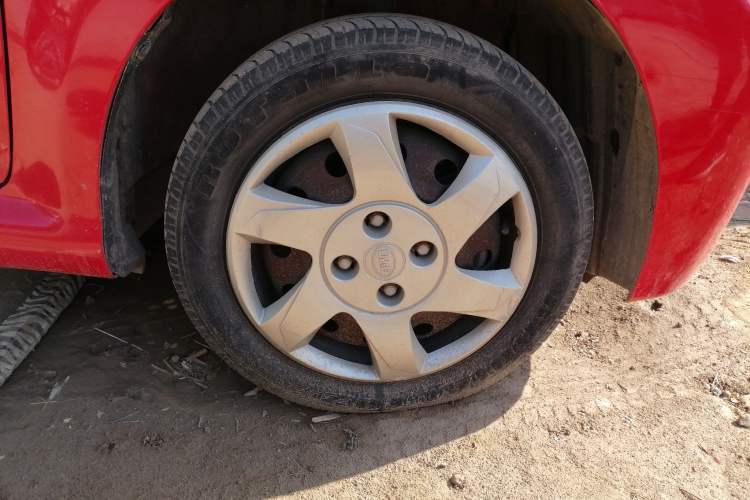Used BYD F0 2012 1.0L XuanKu Trim Right Front Wheel Hub