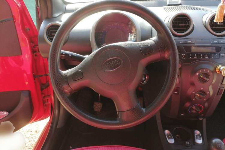 Used BYD F0 2012 1.0L XuanKu Trim Steering Wheel