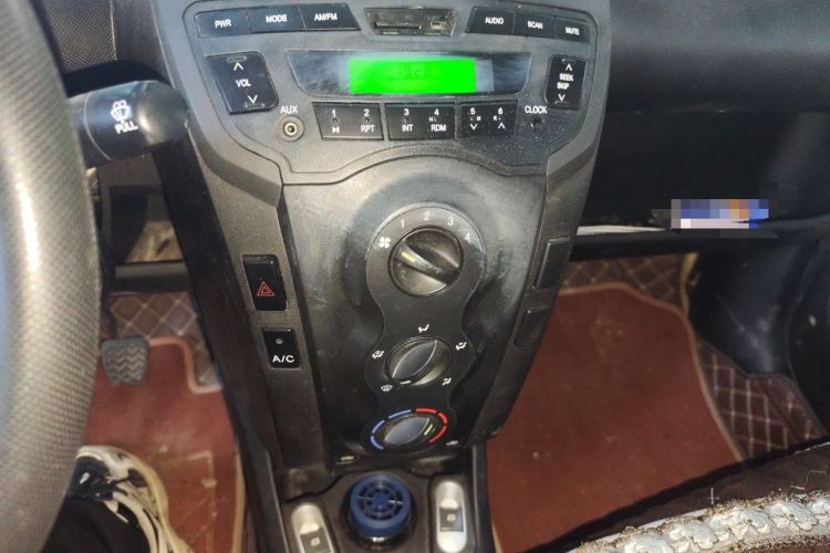 Used BYD F0 2012 1.0L Joyful Cool Model Audio And AC Panel
