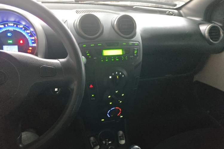 Used BYD F0 2012 1.0L XuanKu Trim Audio And AC Panel