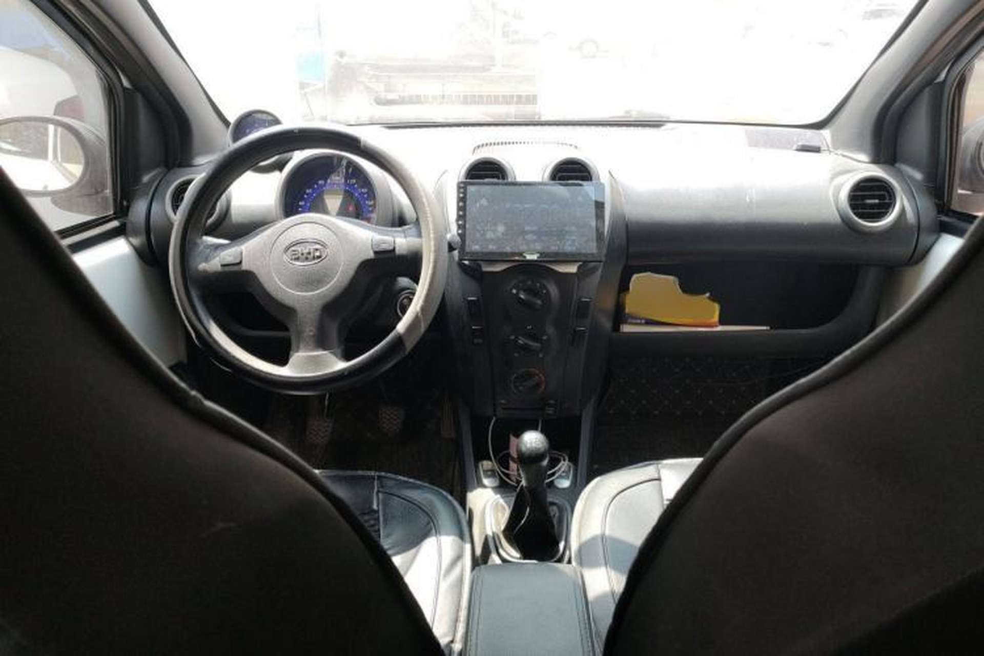 Used BYD F0 2012 1.0L XuanKu Trim Center Console