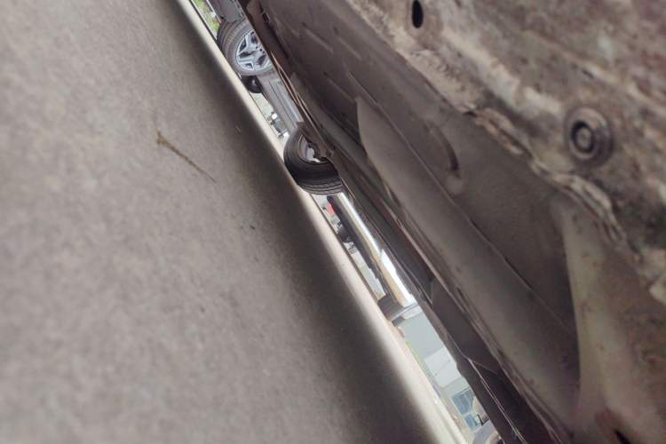 Used BYD F0 2012 1.0L XuanKu Trim Chassis Front Right