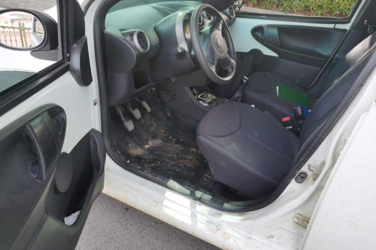 Used BYD F0 2012 1.0L XuanKu Trim Driver Seat