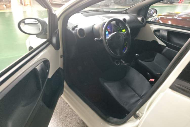 Used BYD F0 2012 1.0L XuanKu Trim Driver Seat