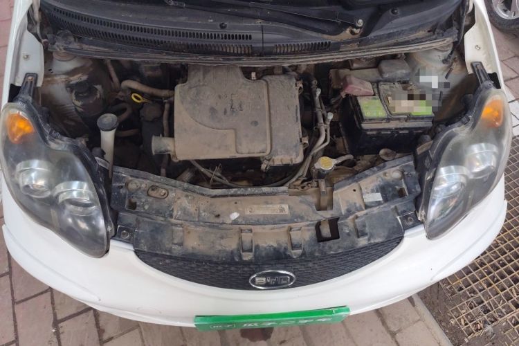 Used BYD F0 2012 1.0L Joyful Cool Model Engine Bay
