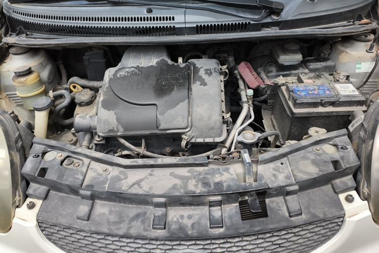 Used BYD F0 2012 1.0L Joyful Cool Model Engine Bay